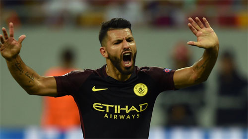 Aguero lập hat-trick sau hai lần hỏng phạt đền, Man City đại thắng