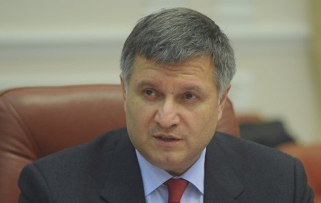 Bộ trưởng Bộ nội vụ Ukraine Avakov quyết định cắt giảm hai lần số tướng lĩnh