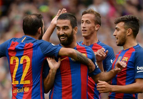 Turan chói sáng, Barca giành Siêu Cup Tây Ban Nha