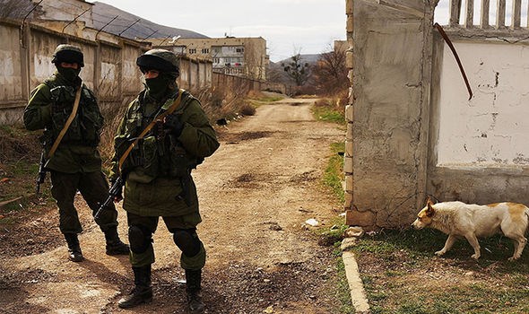 Đại sứ Ukraine: Kiev sẽ không điều quân ra bán đảo Crimea