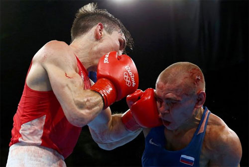Sau chiến thắng tai tiếng, võ sĩ Nga rời Olympic với lý do chấn thương