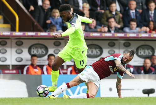Liverpool thua trắng trên sân đội mới thăng hạng