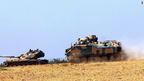 Thổ nhĩ kỳ bắt đầu chiến dịch mặt đất tại Syria