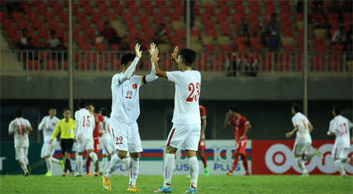 Chịu bàn thua tranh cãi, U19 Việt Nam tuột chiến thắng