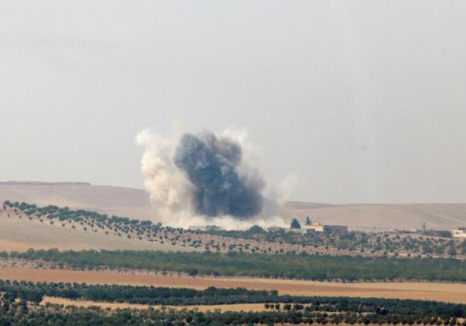 Thổ Nhĩ Kỳ đưa thêm xe tăng tới Syria, lớn tiếng yêu cầu quân người Kurd rút lui