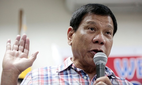 Tổng thống Philippines: Đàm phán với Trung Quốc phải dựa trên phán quyết của tòa