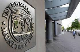 IMF lại hoãn chuyển tiền vay cho Ukraine