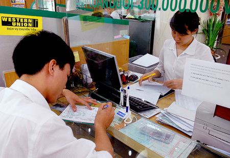 Những kiểu 'nhắm mắt' chiều khách VIP của nhân viên ngân hàng