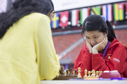 Tuyển nữ cờ vua Việt Nam cầm hoà đối thủ trên cơ Ấn Độ