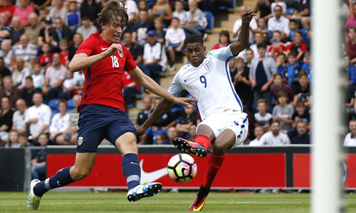 Rashford lập hat-trick trong trận ra mắt đội U21 Anh