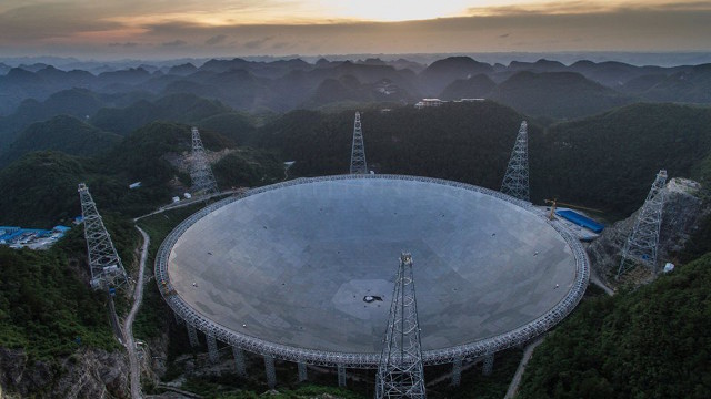 Kính thiên văn lớn nhất thế giới bắt đầu tìm kiếm người ngoài hành tinh