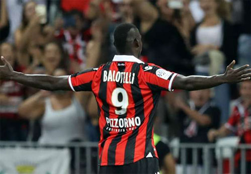 Balotelli chói sáng trong trận đầu đá cho Nice