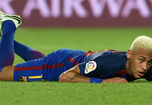 Thua đội mới lên hạng, Barca mất ngôi đầu vào tay Real