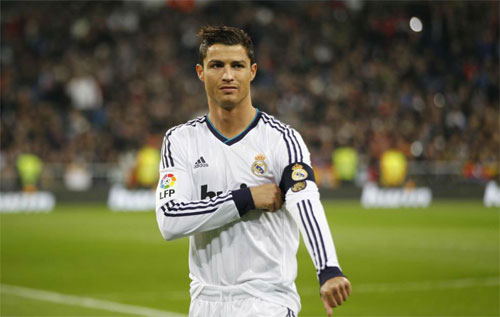 Ronaldo thăng chức tại Real