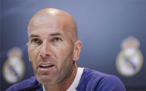 Zidane nổi giận trong phòng thay đồ của Real
