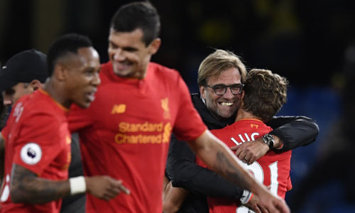 Liverpool khiến Chelsea thua trận đầu tiên dưới thời Conte