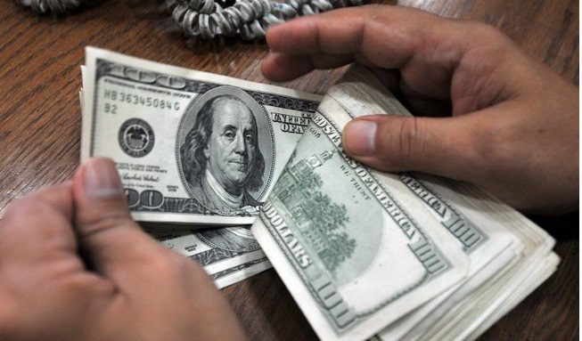 Tại Zaporoze một người buôn ngoại tệ bị giết chết bằng búa và bị cướp 20 ngàn đô la