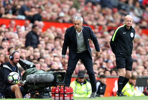 Năm điều rút ra từ trận Man Utd đại thắng Leicester