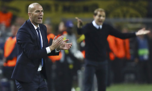 Zidane đau lòng vì bàn thắng muộn của Dortmund
