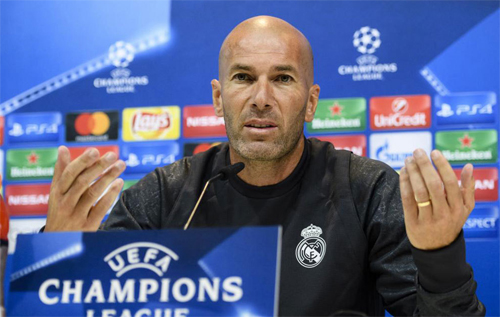 Zidane: 'Ronaldo thông minh, tôi thì không phải thằng ngốc'
