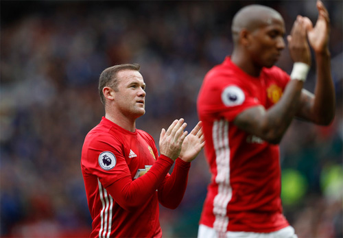 Rooney tiếp tục phải ngồi dự bị ở Ngoại hạng Anh
