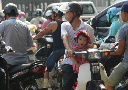 Bí thư Hà Nội: Kiểm soát phương tiện cá nhân cả xe máy và ôtô