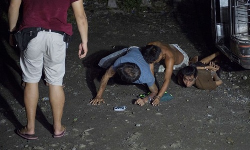 Người giả chết để trốn 'biệt đội tử thần' Philippines