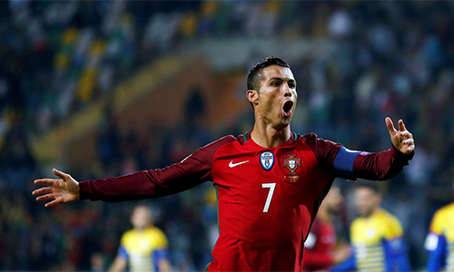 Ronaldo 'cảm thấy hữu ích' với bốn bàn trong ngày trở lại ĐTQG