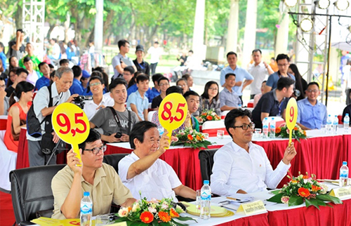 Hàng chục nghìn sinh viên tham gia chương trình đồng hành cùng hàng Việt