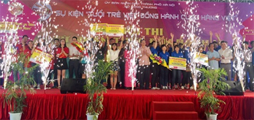 Hàng chục nghìn sinh viên tham gia chương trình đồng hành cùng hàng Việt