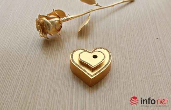 Ngắm bông hồng giá nửa tỷ đại gia Quảng Ninh tặng vợ dịp 20/10
