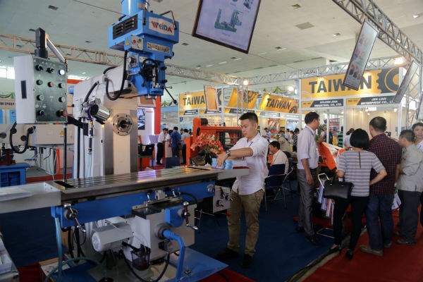 Hơn 200 doanh nghiệp tham gia Hội chợ quốc tế Hàng công nghiệp Việt Nam 2016