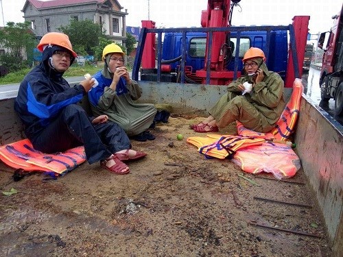 Tập đoàn Viettel quyên góp ủng hộ đồng bào miền Trung 12 tỷ đồng