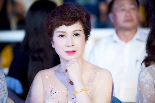 Nữ CEO kiếm triệu USD từ kinh doanh sắc đẹp