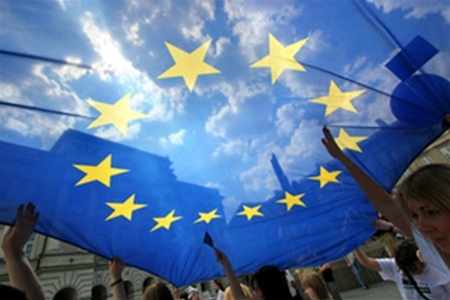 Năm 2015 nửa triệu công dân Ukraine nhận được thẻ định cư tại các nước của Liên minh châu Âu