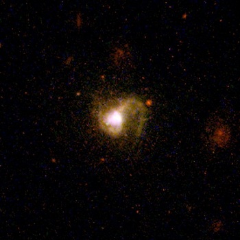 Kính viễn vọng quan sát ngôi sao sinh ba trong vũ trụ