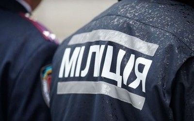 Tại Zaporoze, cảnh sát bảo mật bắt hai cảnh sát quốc gia vì tham gia 2 vụ cướp 1,76 triệu grivna