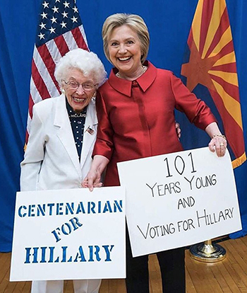 Cụ bà 102 tuổi chờ cả đời để bầu cho Hillary Clinton