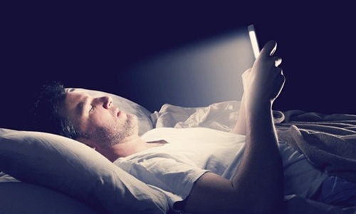 Điện thoại thông minh là thủ phạm gây rối loạn giấc ngủ