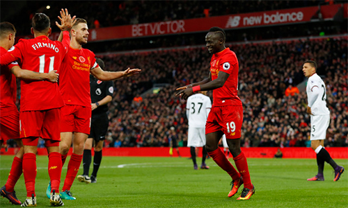 Liverpool lần đầu lên đỉnh Ngoại hạng Anh dưới trướng Klopp