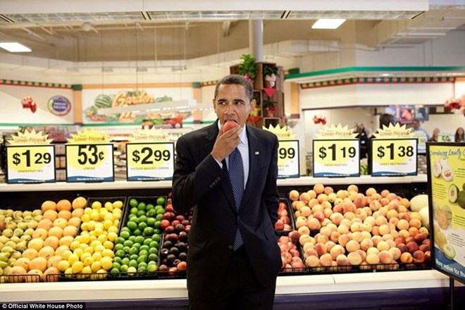 Những hình ảnh sẽ đi vào lịch sử của Tổng thống Obama