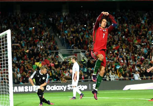 Ronaldo lập tuyệt phẩm vô lê, Bồ Đào Nha đại thắng ở vòng loại World Cup