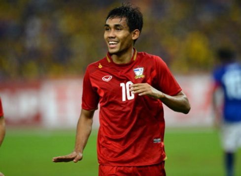 Thái Lan đem đội ngũ dự vòng loại World Cup đi chinh phục AFF Cup