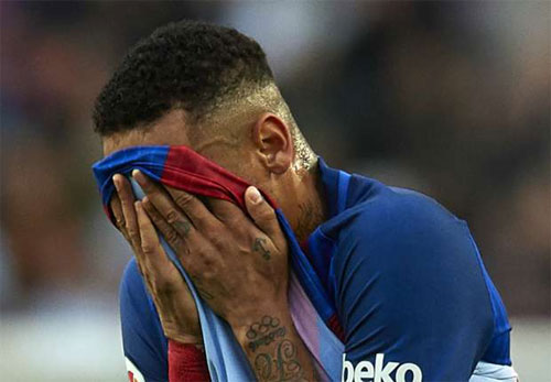 Vắng Messi và Suarez, Barca không thắng nổi Malaga