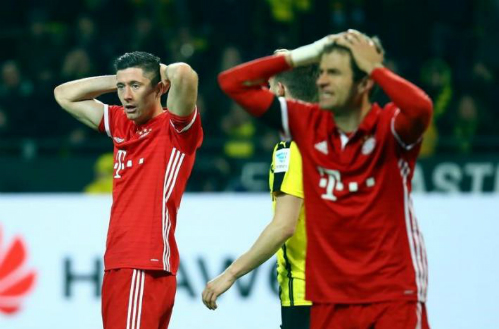 Bayern đứt mạch bất bại trước Dortmund, mất ngôi đầu Bundesliga