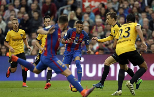 Vắng Messi và Suarez, Barca không thắng nổi Malaga