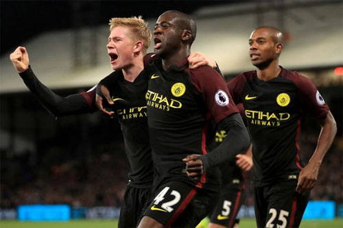 CĐV Man City hả hê với màn tái xuất của Yaya Toure