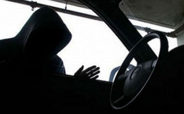 Tại thủ đô Kiev chiếc xe bị đánh cắp được tìm thấy nhờ bức ảnh đăng trên Internet