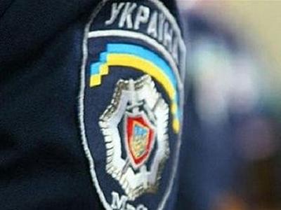 Các nhân viên ủy ban an ninh quốc gia Ukraine phong tỏa trung tâm thương mại lớn Guliver Kiev