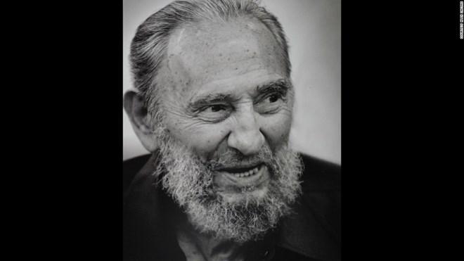 Hình ảnh cuối đời của cố Chủ tịch Fidel Castro qua ống kính con trai